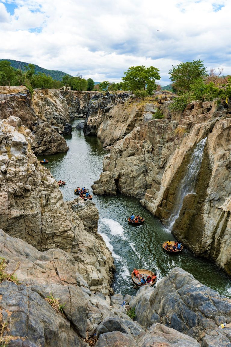 A Day Trip to Hogenakkal Falls