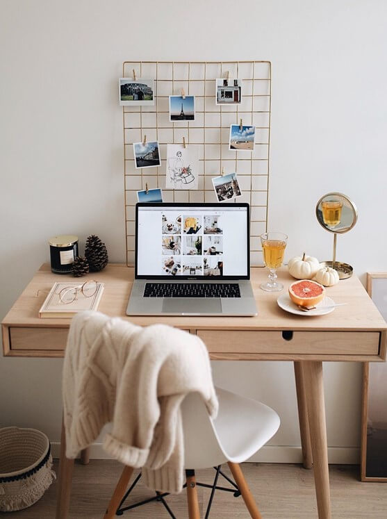Work from home desk décor