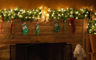 Best Ideas for Christmas Decoration of Your Mantle