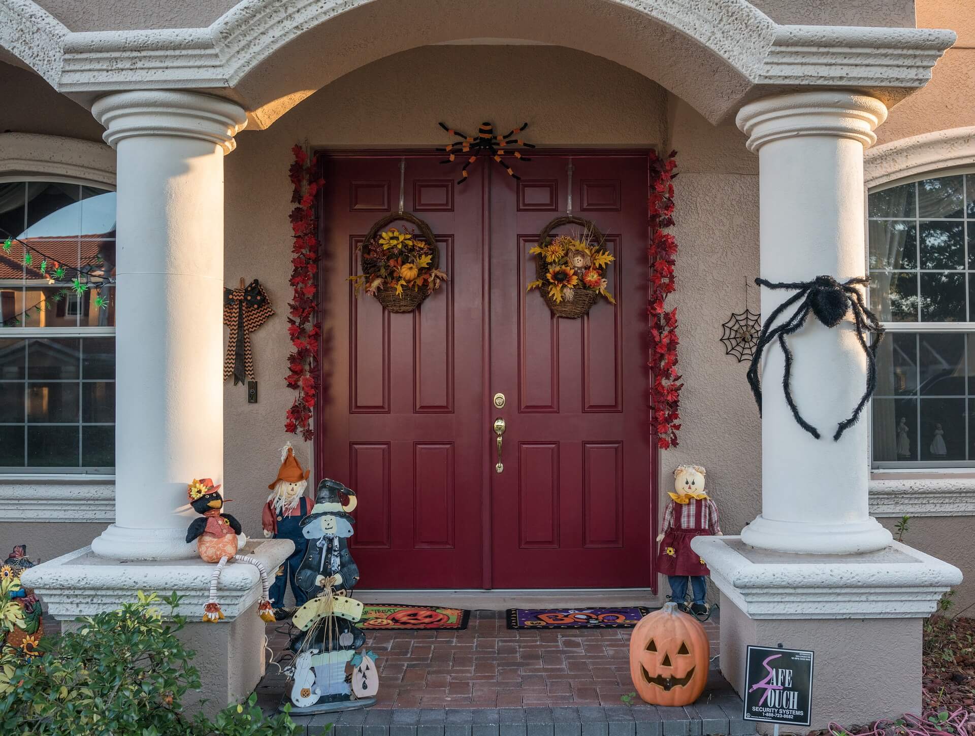 Halloween Decor Dollar Store