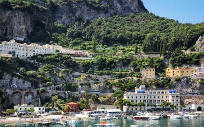 Exploring the Beauty of Amalfi Coast, Italy: A Perfect Itinerary